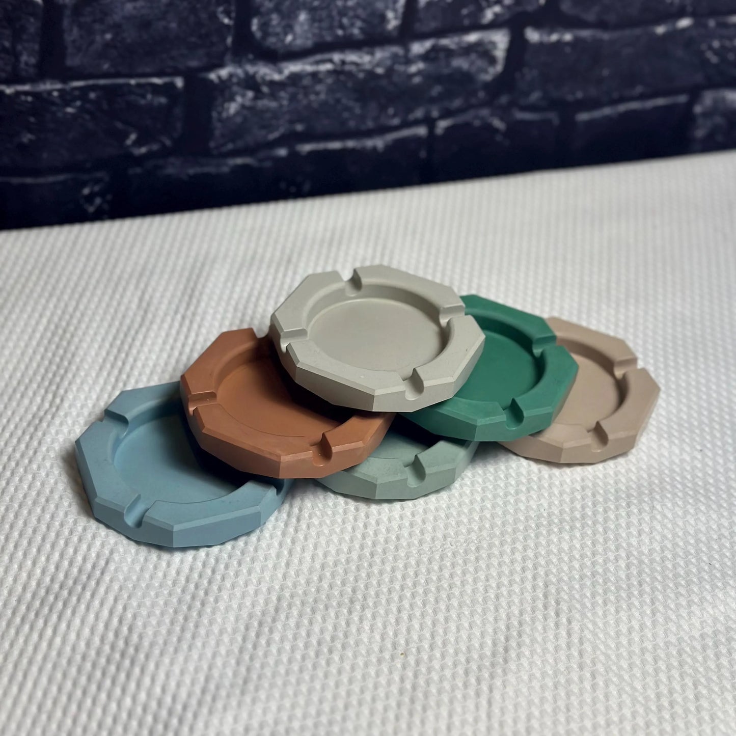 Concrete Ashtray | Handmade Smoking Accessory | Perfect for Cigar Lovers | Unique Gift for Him